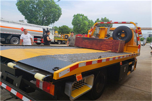 当雄附近拖车电话号码服务