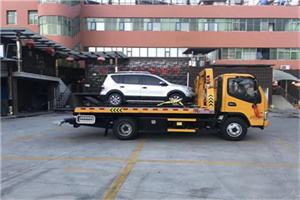 当雄汽车紧急补胎换胎救援